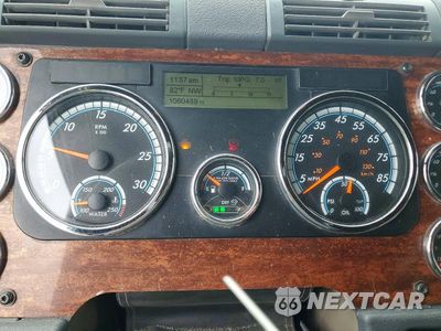 Zdjęcie 9 z 13 samochodu: 2017 FREIGHTLINER CASCADIA 125 SEMI TRUCK VIN:3AKJGLDRXHSHW2255 - miniatura
