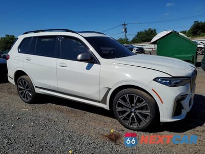Czwarte zdjęcie samochodu z boku: 2021 BMW X7 M50I VIN:5UXCX6C00M9E39158 - miniatura