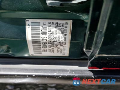 Zdjęcie 14 z 14 samochodu: 2001 HONDA CR-V LX VIN:JHLRD18471S018688 - miniatura