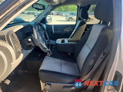 Zdjęcie 7 z 12 samochodu: 2009 CHEVROLET SILVERADO K1500 VIN:1GCEK19C59Z273043 - miniatura
