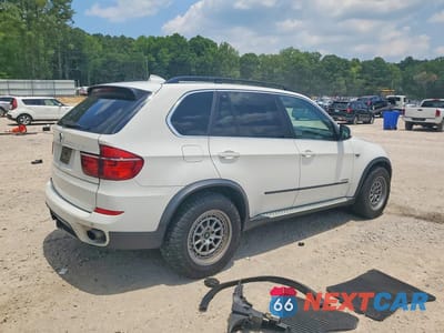 Trzecie zdjęcie samochodu z tyłu: 2013 BMW X5 XDRIVE35D VIN:5UXZW0C5XD0B90295 - miniatura