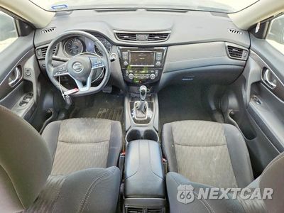 Zdjęcie 8 z 13 samochodu: 2019 NISSAN ROGUE SV VIN:5N1AT2MV8KC730409 - miniatura