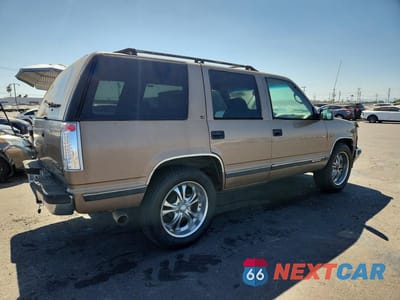 Trzecie zdjęcie samochodu z tyłu: 1995 CHEVROLET TAHOE C1500 VIN:1GNEC13K9SJ378838 - miniatura