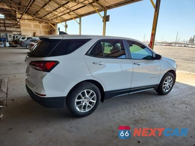Trzecie zdjęcie samochodu z tyłu: 2024 CHEVROLET EQUINOX LS VIN:3GNAXHEG8RL160834 - miniatura