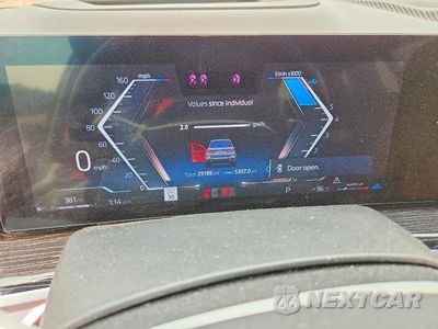 Zdjęcie 9 z 13 samochodu: 2025 BMW X7 XDRIVE40I VIN:5UX23EM0XS9X08292 - miniatura