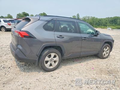 Trzecie zdjęcie samochodu z tyłu: 2020 TOYOTA RAV4 XLE VIN:2T3P1RFV5LC139884 - miniatura