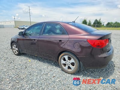 Drugie zdjęcie samochodu z przodu: 2010 KIA FORTE EX VIN:KNAFU4A23A5243163 - miniatura