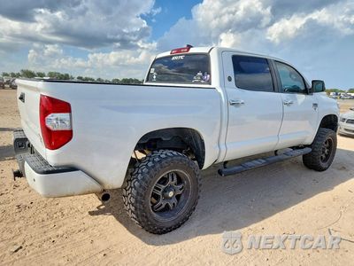 Trzecie zdjęcie samochodu z tyłu: 2020 TOYOTA TUNDRA 1794 EDITION VIN:5TFAY5F17LX907317 - miniatura