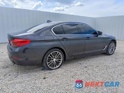 Trzecie zdjęcie samochodu z tyłu: 2020 BMW 530 I VIN:WBAJR3C00LCE55117 - miniatura