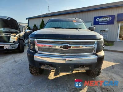 Piąte zdjęcie samochodu w środku: 2008 CHEVROLET SILVERADO K1500 VIN:1GCEK14J88Z170381 - miniatura