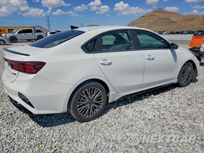 Trzecie zdjęcie samochodu z tyłu: 2024 KIA FORTE GT LINE VIN:3KPF54AD5RE707359 - miniatura