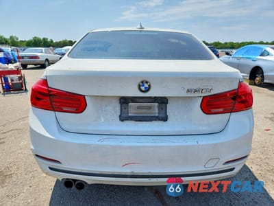 Zdjęcie 6 z 13 samochodu: 2018 BMW 3ER 330 I VIN:WBA8B9C53JK677202 - miniatura