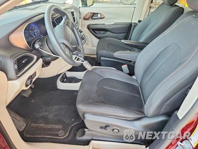 Zdjęcie 7 z 13 samochodu: 2017 CHRYSLER PACIFICA TOURING VIN:2C4RC1DG2HR584379 - miniatura
