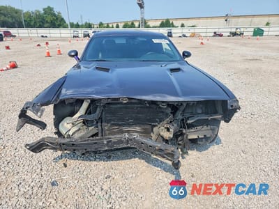 Piąte zdjęcie samochodu w środku: 2013 DODGE CHALLENGER SXT VIN:2C3CDYAG0DH573885 - miniatura