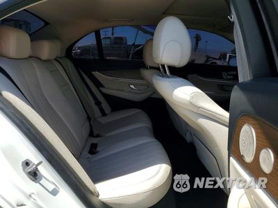 Zdjęcie 10 z 13 samochodu: 2021 MERCEDES-BENZ E 350 VIN:W1KZF8DB7MA927745 - miniatura