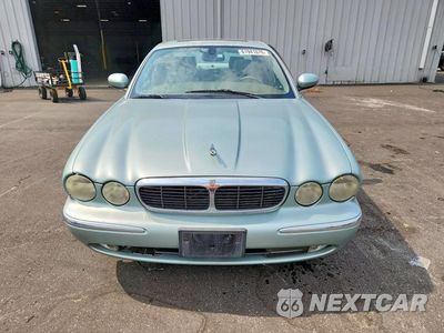 Piąte zdjęcie samochodu w środku: 2004 JAGUAR XJ8 VIN:SAJWA71C54SG31723 - miniatura