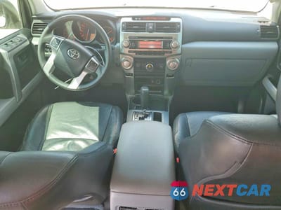 Zdjęcie 8 z 13 samochodu: 2011 TOYOTA 4RUNNER SR5 VIN:JTEZU5JR0B5024726 - miniatura