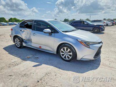 Czwarte zdjęcie samochodu z boku: 2022 TOYOTA COROLLA LE VIN:JTDEPMAE6NJ225009 - miniatura
