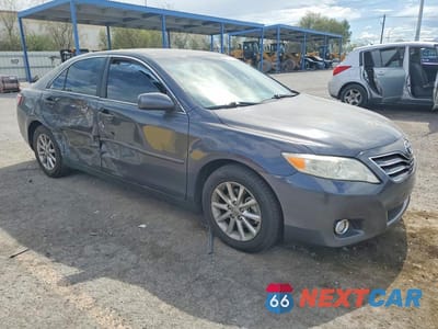 Czwarte zdjęcie samochodu z boku: 2011 TOYOTA CAMRY XLE V6 VIN:4T1BK3EK1BU119469 - miniatura