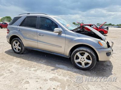 Czwarte zdjęcie samochodu z boku: 2008 MERCEDES-BENZ ML 350 VIN:4JGBB86E28A377502 - miniatura