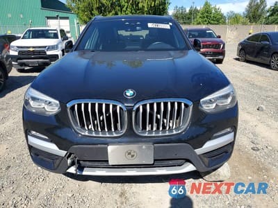 Piąte zdjęcie samochodu w środku: 2019 BMW X3 XDRIVE30I VIN:5UXTR9C50KLP85246 - miniatura