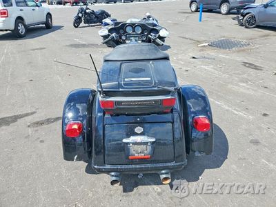 Czwarte zdjęcie samochodu z boku: 2009 HARLEY-DAVIDSON FLHTCUTG VIN:1HD1MAM149Y853547 - miniatura