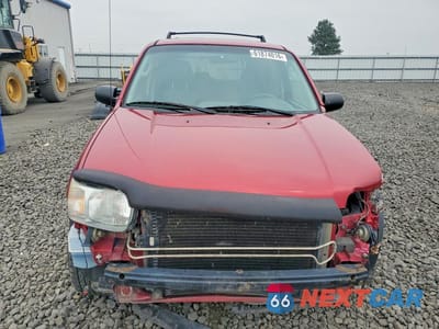Piąte zdjęcie samochodu w środku: 2004 FORD ESCAPE XLT VIN:1FMCU93104KB53154 - miniatura