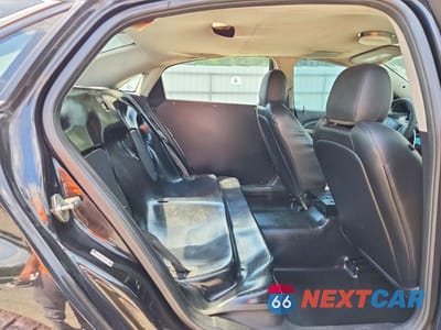 Zdjęcie 10 z 12 samochodu: 2014 CHEVROLET CAPRICE POLICE VIN:6G3NS5U37EL952410 - miniatura