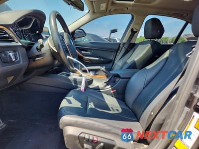 Zdjęcie 7 z 12 samochodu: 2015 BMW 328 XI SULEV VIN:WBA3B5C56FF959837 - miniatura