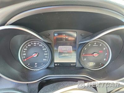 Zdjęcie 9 z 12 samochodu: 2018 MERCEDES-BENZ C 300 4MATIC VIN:55SWF4KB4JU254214 - miniatura