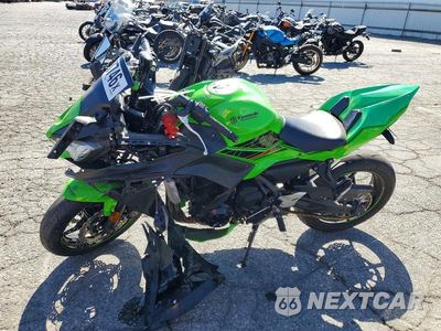 Trzecie zdjęcie samochodu z tyłu: 2023 KAWASAKI EX650 R VIN:ML5EXER14PDA94359 - miniatura