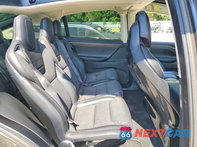 Zdjęcie 10 z 13 samochodu: 2016 TESLA MODEL X VIN:5YJXCAE28GF008736 - miniatura