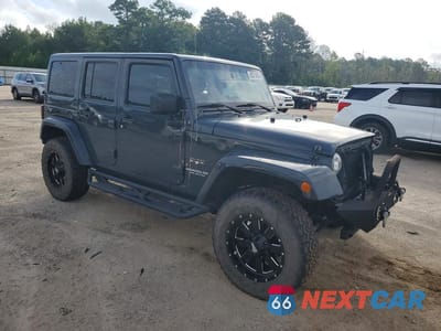 Czwarte zdjęcie samochodu z boku: 2017 JEEP WRANGLER UNLIMITED SAHARA VIN:1C4HJWEG5HL697863 - miniatura