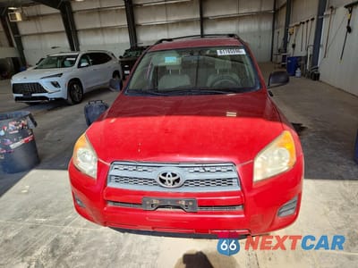 Piąte zdjęcie samochodu w środku: 2010 TOYOTA RAV4 BASE VIN:JTMBF4DV1A5029905 - miniatura