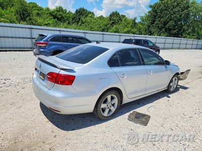 Trzecie zdjęcie samochodu z tyłu: 2013 VOLKSWAGEN JETTA TDI VIN:3VWLL7AJXDM242489 - miniatura