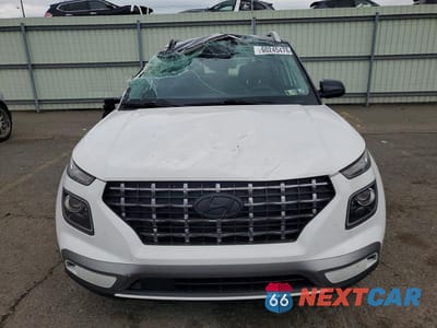 Piąte zdjęcie samochodu w środku: 2023 HYUNDAI VENUE LIMITED VIN:KMHRC8A35PU278199 - miniatura