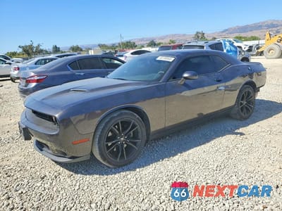 2017 DODGE CHALLENGER SXT 2C3CDZAG9HH640866 - główne zdjęcie licytacji z USA - miniatura