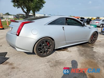 Trzecie zdjęcie samochodu z tyłu: 2013 CADILLAC CTS-V VIN:1G6DV1EP7D0155233 - miniatura
