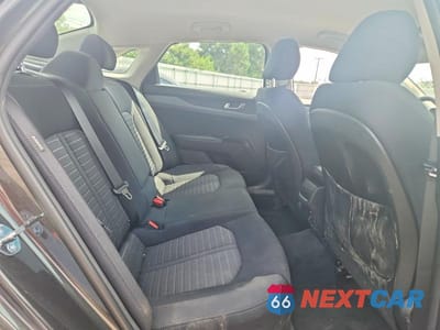 Zdjęcie 10 z 12 samochodu: 2026 KIA K5 LXS VIN:KNAG24J7XT5481312 - miniatura