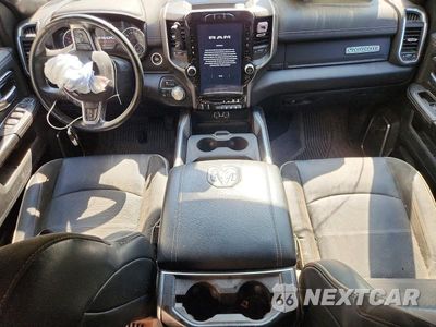 Zdjęcie 8 z 14 samochodu: 2023 RAM 2500 LARAMIE VIN:3C6UR5FJ5PG617640 - miniatura