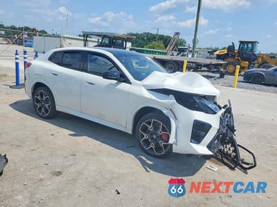 Czwarte zdjęcie samochodu z boku: 2026 BMW X2 XDRIVE28I VIN:WBX63GM04T5508955 - miniatura