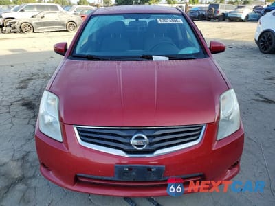 Piąte zdjęcie samochodu w środku: 2011 NISSAN SENTRA 2.0 VIN:3N1AB6AP7BL605221 - miniatura
