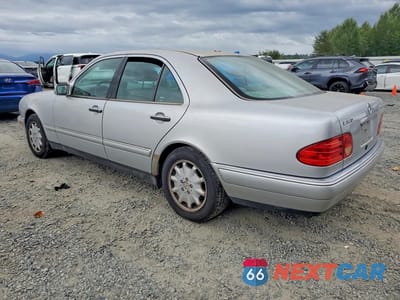 Drugie zdjęcie samochodu z przodu: 1999 MERCEDES-BENZ E 320 4MATIC VIN:WDBJF82H4XX018540 - miniatura