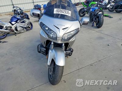 Drugie zdjęcie samochodu z przodu: 2016 HONDA GL1800 VIN:JH2SC68G0GK401414 - miniatura