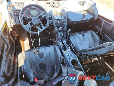 Zdjęcie 8 z 12 samochodu: 2019 CAN-AM MAVERICK X3 MAX X DS TURBO R VIN:3JBVEAW22KK000215 - miniatura