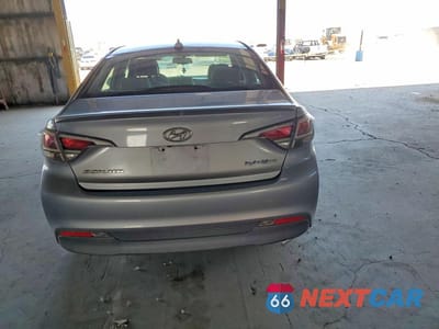 Zdjęcie 6 z 12 samochodu: 2016 HYUNDAI SONATA HYBRID SE VIN:KMHE24L15GA014150 - miniatura