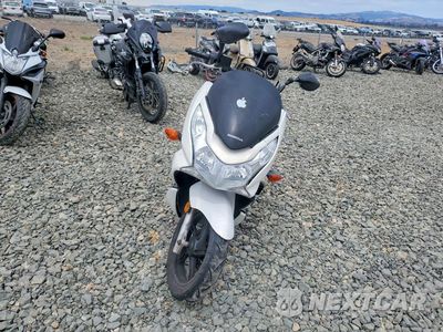 Drugie zdjęcie samochodu z przodu: 2011 HONDA PCX VIN:MLHJF2807B5001491 - miniatura