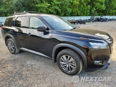 Czwarte zdjęcie samochodu z boku: 2025 NISSAN PATHFINDER SV VIN:5N1DR3BA6SC283628 - miniatura