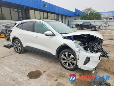 Czwarte zdjęcie samochodu z boku: 2025 FORD ESCAPE PLATINUM VIN:1FMCU9JA2SUA22540 - miniatura