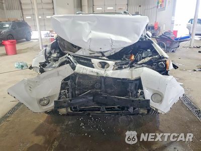 Piąte zdjęcie samochodu w środku: 2014 TOYOTA RAV4 XLE VIN:2T3WFREV3EW103014 - miniatura